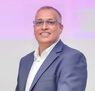 Prof. Richard Wickramaratne